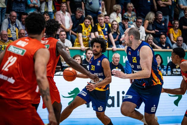 easyCredit BBL Phoenix Hagen vs. ratiopharm ulm, Hagen, September 25, 2026, Ischelandhalle Hagen Trenton Gibson 33, Phoenix Hagen, SG easyCredit BBL Phoenix Hagen vs. ratiopharm ulm, Hagen, September 25, 2026, Ischelandhalle Hagen Copyright: xBEAUTIFULxSPORTS Piepenstockx