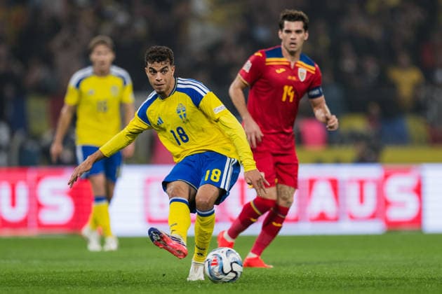 September 25, 2026: Yasin Ayari of Sweden during the Nations League soccer match between Sweden and Romania on September 25, 2026 in Stockholm. Photo by Emma Wallskog. BILDBYRAN code EW JM0854 bbeng soccer football fotball Nations League UEFA Nations League Sweden Sweden A Romania  Copyright: EMMAxWALLSKOG BB260925EW067