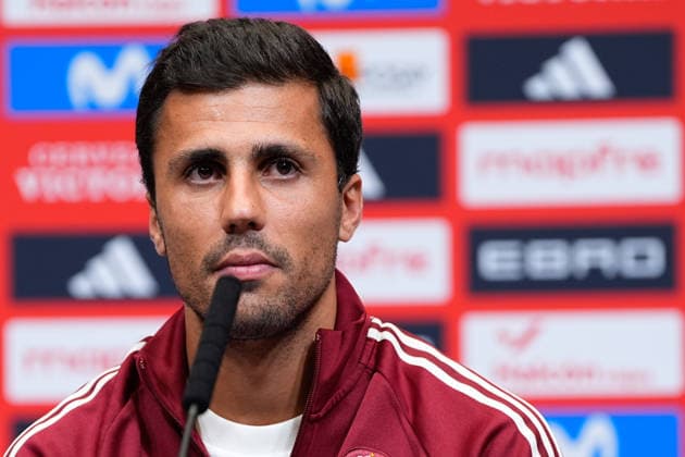 September 25, 2026, London, London, England: Rodri Hernandez of Spain attends a press conference, PK, Pressekonferenz ahead of the UEFA Nations League 2026 27 match against England at Wembley Stadium on September 25, 2026, in London, England. Rodri Hernandez Press Conference - UEFA Nations League 2026 27  - ZUMAa181 20260925_zaa_a181_114 Copyright: xDennisxAgyemanx