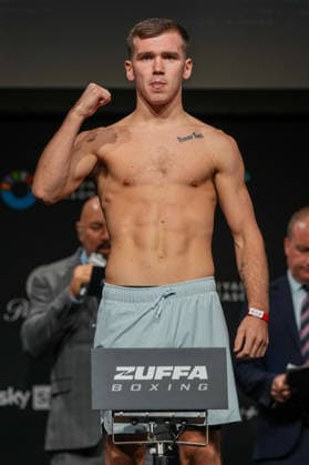 Zuffa Boxing 11 Fisher vs Pirotton Ceremonial Weigh-In LONDON, ENGLAND - SEPTEMBER 25: Cain Lewis steps onto the scale during the Ceremonial Weigh-In at Zuffa Boxing 11 Fisher vs Pirotton at Copper Box Arena on September 25th, 2026 in London, England (Photo by Torbjorn Tande PXImages) London Copper Box Arena England Copyright: xTorbjornxTandex
