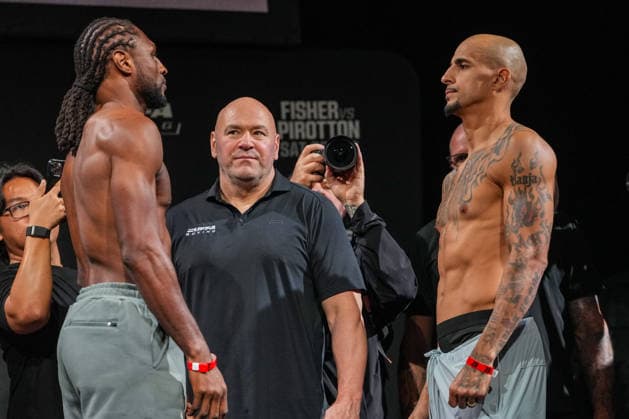 Zuffa Boxing 11 Fisher vs Pirotton Ceremonial Weigh-In LONDON, ENGLAND - SEPTEMBER 25: (L-R) Craig Richards and Radivoje Kalajdzic face off during the Ceremonial Weigh-In at Zuffa Boxing 11 Fisher vs Pirotton at Copper Box Arena on September 25th, 2026 in London, England (Photo by Torbjorn Tande PXImages) London Copper Box Arena England Copyright: xTorbjornxTandex