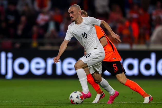 DEVENTER, NETHERLANDS - SEPTEMBER 25: Marius Broholm of Norway U21, U 21 dribbles with the ball during the U21 European Championship, EM, Europameisterschaft Qualification match at Stadion De Adelaarshorst on September 25, 2026 in Deventer, Netherlands.  Copyright: xRenexNijhuis MBxMediax