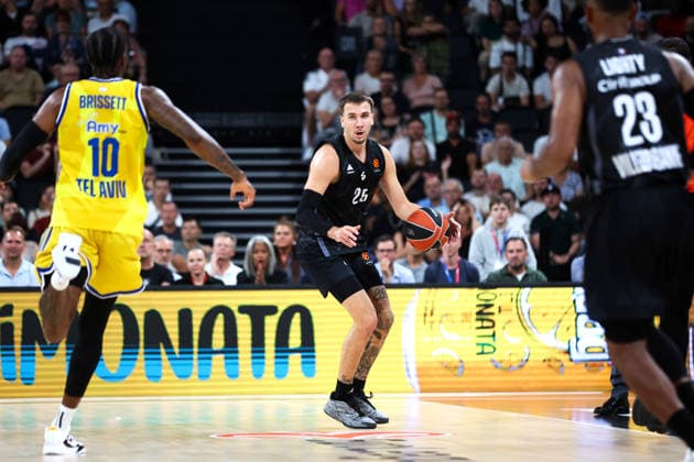 ASVEL Lyon-Villeurbanne v Maccabi Rapyd Tel Aviv - Euroleague 2026 2027 Hugo BESSON of Asvel during Euroleague match between Lyon-Villeurbanne and Tel Aviv at LDLC Arena on September 24, 2026 in Lyon, France. Lyon France  Copyright: xIconxSportx 776567068