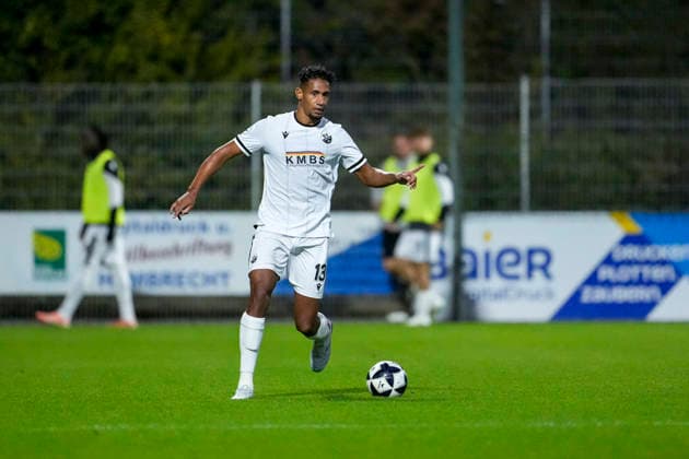 Yannick Osee SVS, 13, on the ball, isolated figure, full-body shot, single frame, single photo, action, September 25, 2026, Walldorf, Germany, soccer, Regionalliga Südwest, FC Astoria Walldorf vs. SV Sandhausen xozx