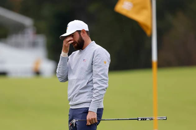 MEDINAH, IL - SEPTEMBER 25: Cameron Young of the United States reacts to a missed putt on No. 15 during the Friday Foursomes session of the Presidents Cup, September 25, 2026, at Medinah Country Club in Medinah, Illinois. (Photo by Matthew Maxey Icon Sportswire) GOLF: SEP 25 Presidents Cup EDITORIAL USE ONLY Icon260925069
