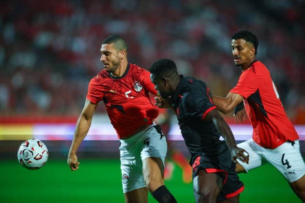 Egypt v Angola at the Africa Cup of Nations Qualifiers 2027 - Group B Ramy RABIA during the match between Egypt v Angola at the Africa Cup of Nations Qualifiers KE.TZ.UG 2027 Group B at Cairo International Stadium, Cairo, Egypt Cairo Cairo Egypt Copyright: xMohamedxTageldinx