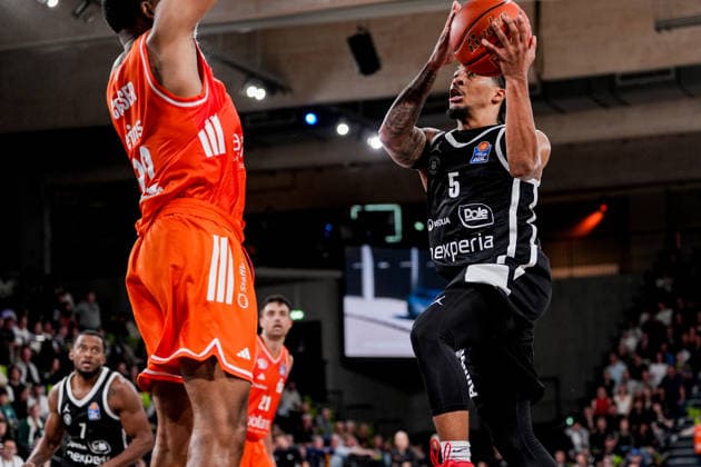 Germany s easyCredit Basketball Bundesliga, 2026–27 Regular Season, Matchday 2: Veolia Towers Hamburg vs. Niners Chemnitz, Inselpark Arena, Hamburg; Zakai Zeigler, Veolia Towers Hamburg, 5 Copyright: xStefanxTrochax