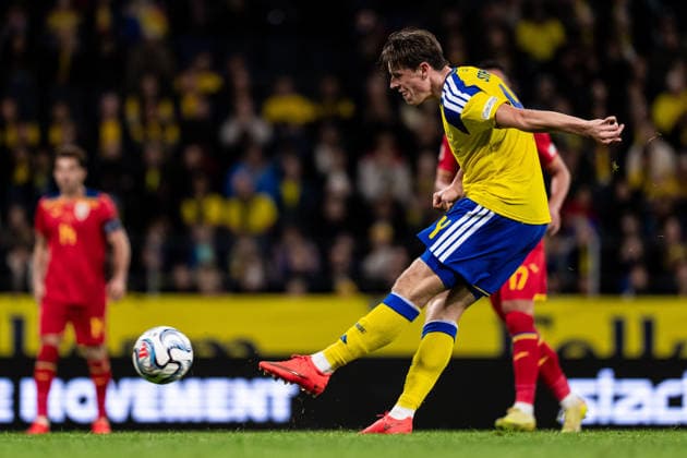 September 25, 2026: Elliot Stroud of Sweden scores a goal that is later disallowed after a VAR review during the Nations League soccer match between Sweden and Romania on September 25, 2026 in Stockholm. Photo by Joel Marklund, BILDBYRAN. Code: JM JM0854 bbeng soccer football fotball Nations League UEFA Nations League Sweden Sweden A Romania  Copyright: JOELxMARKLUND BB260925JM142