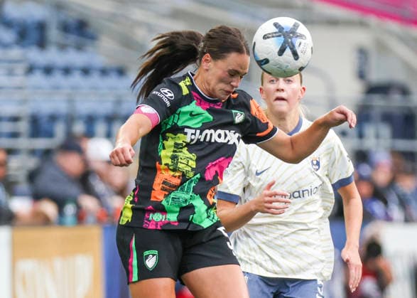SEATTLE, WA - SEPTEMBER 25: Boston Legacy FC midfielder Barbara Olivieri (21) heads the ball in the first half during the NWSL match between Seattle Reign FC and Boston Legacy FC on September 25, 2026 at Lumen Field in Seattle, Washington. (Photo by Leslie Plaza Johnson Icon Sportswire) SOCCER: SEP 25 NWSL Seattle Reign FC vs Boston Legacy EDITORIAL USE ONLY Icon260925008