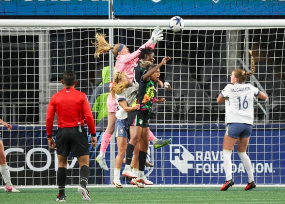 SEATTLE, WA - SEPTEMBER 25: Seattle Reign FC goalkeeper Claudia Dickey (1) jumps to traps a shot on goal from a corner kick in the second half during the NWSL match between Seattle Reign FC and Boston Legacy FC on September 25, 2026 at Lumen Field in Seattle, Washington. (Photo by Leslie Plaza Johnson Icon Sportswire) SOCCER: SEP 25 NWSL Seattle Reign FC vs Boston Legacy EDITORIAL USE ONLY Icon260925031