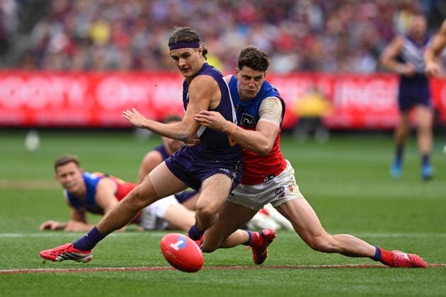 AFL GRAND FINAL, Murphy Reid of the Dockers (left) is tackled by Jarrod Berry of the Lions during the 2026 AFL Grand Final match between the Brisbane Lions and the Fremantle Dockers at the Melbourne Cricket Ground in Melbourne, Saturday, September 26, 2026. ( NO ARCHIVING, EDITORIAL USE ONLY MELBOURNE VICTORIA Australia  Copyright: xJAMESxROSSx 20260926144654951857