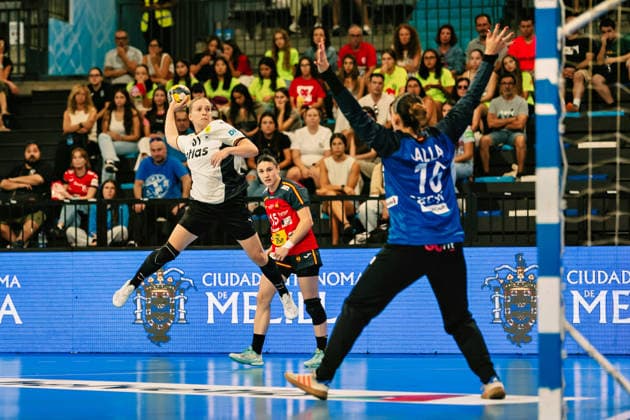 Alexia Hauf of Germany, 31, taking a shot; Spain vs. Germany, handball, national team, women, friendly match, September 25, 2026; Spain vs. Germany, handball, national team, women, friendly match, September 25, 2026, Granollers Copyright: xEibner-Pressefoto LarsxNeumannx EP_LNN