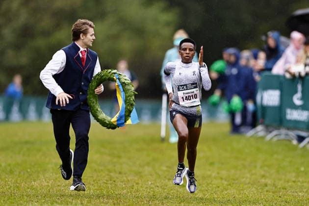 September 26, 2026: Francine Niyomukunzi, winner of the Women’s 15 km race at the Lidingöloppet on September 26, 2026, in Lidingö  Copyright: PETERxHOLGERSSON BB260926PH013