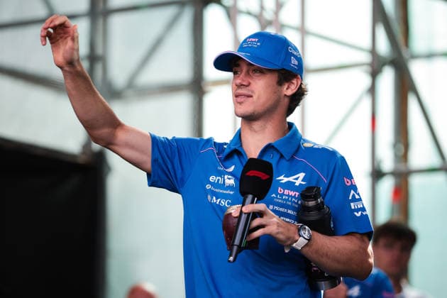 COLAPINTO Franco (ARG), Alpine F1 Team A526, portrait at the 2026 Formula 1 Azerbaijan Grand Prix, Round 15, Baku; RUSSELL George (GBR), Mercedes AMG F1 Team W17, portrait at the 2026 Formula 1 Azerbaijan Grand Prix, Round 15, Baku; COLAPINTO Franco (ARG), Alpine F1 Team A526, portrait during the 2026 Formula 1 Azerbaijan Grand Prix, the 15th round of the 2026 Formula One World Championship from September 24 to 26, 2026 at the Baku City Circuit in Baku, Azerbaijan. Photo by Eric Alonso, DPPI Azerbaijan