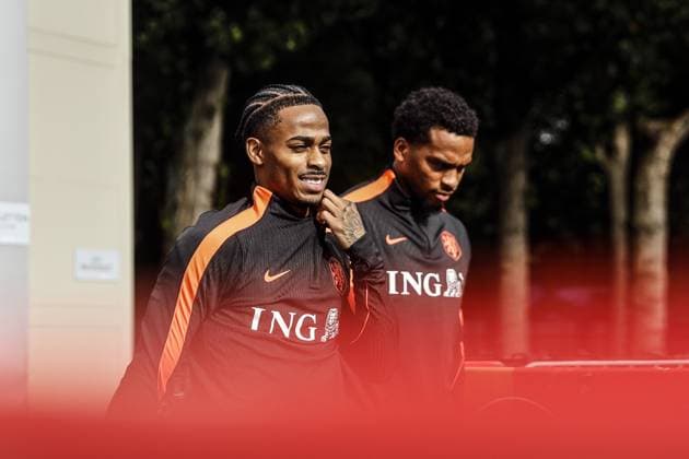 ZEIST - Crysencio Summerville of the Netherlands and Quinten Timber of the Netherlands during a training session in preparation for the Nations League matches against Greece and Serbia. BART STOUTJESDIJK ANP xVIxANPxSportx xxANPxIVx 570219064 originalFilename: 570219064.jpg