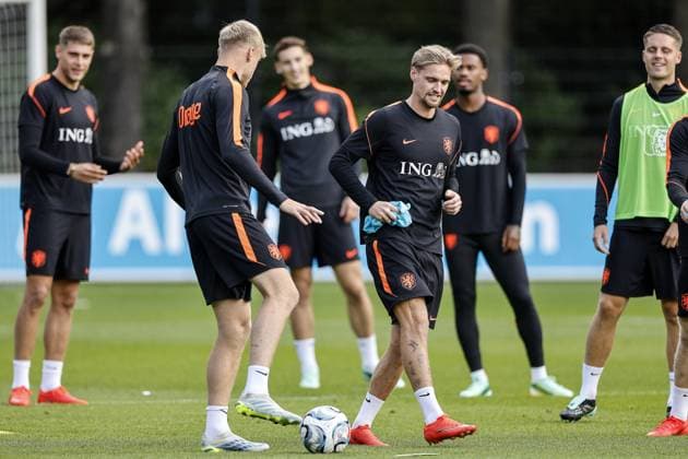 ZEIST - Jan Paul van Hecke of the Netherlands, Kenneth Taylor during a training session in preparation for the Nations League matches against Greece and Serbia. BART STOUTJESDIJK ANP xVIxANPxSportx xxANPxIVx 570219105 originalFilename: 570219105.jpg