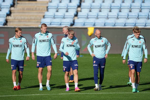 National soccer team coach Oslo 20260926 Erling Braut Haaland and the rest of the national team train at Ullevaal Stadium the day before the match against Portugal. Photo by Javad Parsa, NTB, Oslo, Norway. EDITORIAL USE ONLY. RESTRICTED USE FOR BETTING COMPANIES.  Copyright: xJavadxParsax xNTBx
