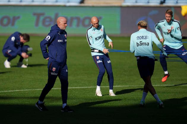 National Soccer Team Practices in Oslo, September 26, 2026: Norway s national team coach, Stale Solbakken, and the rest of the team practice at Ullevaal Stadium on the day of the match against Portugal. Photo by Javad Parsa, NTB, Oslo, Norway. EDITORIAL USE ONLY. RESTRICTED USE FOR BETTING COMPANIES.  Copyright: xJavadxParsax xNTBx