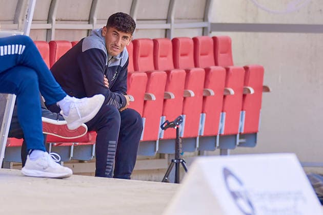 VfR Aalen s regular-season captain, Ali Odaba (17), is on the bench and will not play. GER, Kickers Offenbach vs. VfR Aalen, soccer, Regionalliga Southwest Men, Matchday 9, 2026–2027 season, September 26, 2026, GER, Kickers Offenbach vs. VfR Aalen, Soccer, Regionalliga Southwest Men, Matchday 9, 2026–2027 Season, September 26, 2026, Offenbach am Main Copyright: xEibner-Pressefoto GeraldxOelze-dexStoppanyx EP_ODS