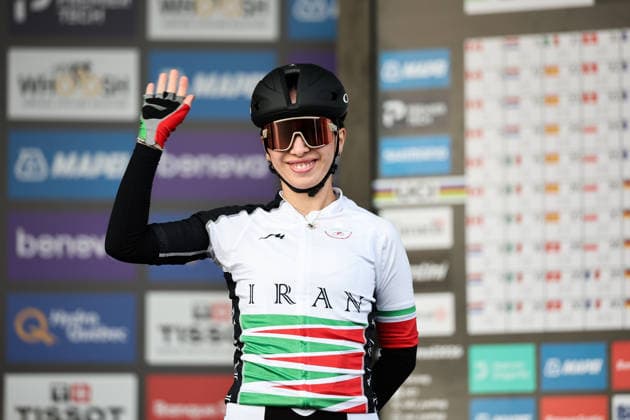 2026 UCI Road World Championships Picture by Alex Whitehead SWpix.com - 26 09 2026 - Cycling - 2026 UCI Road World Championships - MontrÃ al, Canada - Women Elite Road Race - Iran - Sajedeh Siyahian (Iran) MontrÃ al Avenue du Parc Canada Copyright: x xSWpix.comx(t axPhotographyxHubxLtd)xAlexxWhitehead SWpix.comx SWP-3521-3890