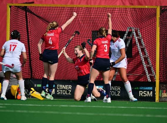 Hockey, Women s, 1st Bundesliga, BHC Berliner HC, September 26, 2026, Berliner HC scores off a corner to make it 1-3, Bremen, Bremen, Germany AK9_9761_1