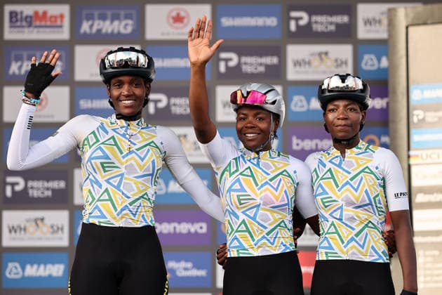 2026 UCI Road World Championships Picture by Alex Whitehead SWpix.com - 26 09 2026 - Cycling - 2026 UCI Road World Championships - MontrÃ al, Canada - Women Elite Road Race - Rwanda - Diane Ingabire (Rwanda), Xaveline Nirere (Rwanda), Claudette Nyirarukundo (Rwanda) MontrÃ al Avenue du Parc Canada Copyright: x xSWpix.comx(t axPhotographyxHubxLtd)xAlexxWhitehead SWpix.comx SWP-3521-3898