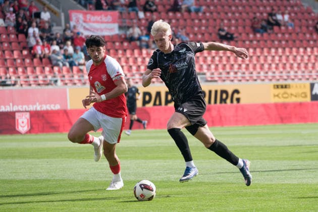 Burim Halili HFC, 5, Finn Cramer Preussen, 19, Hallescher FC vs. BFC Preussen 1894 e.V., Soccer, Northeast Regional League, Matchday 11, 2026–27 Season, September 26, 2026, Halle Leuna Chemie Stadium, ST, Germany