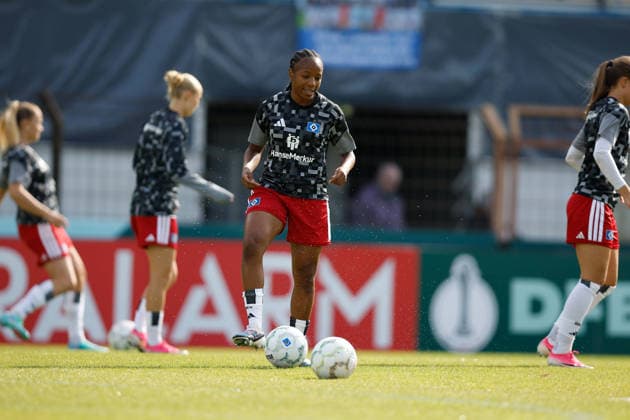 Soccer I Women s I 2026–2027 Season I DFB Cup I SV Meppen vs. Hamburger SV I September 26, 2026 Celainy Obispo 5, Hamburger SV warming up at Meppen s Hänsch Arena, Lower Saxony, Germany Copyright: xLobeca CedricxSiefkerx