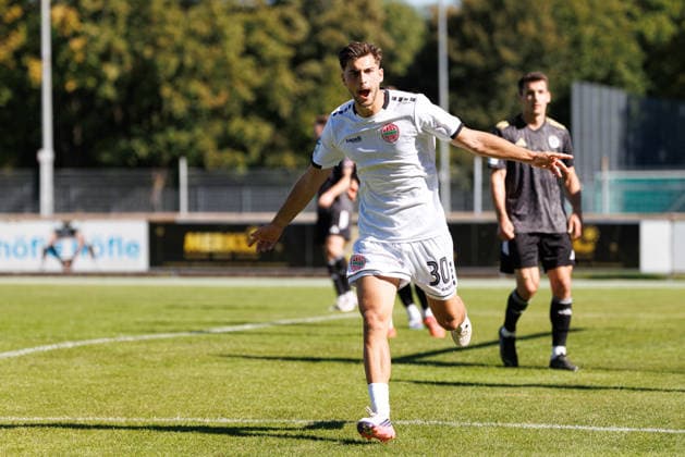 Tiziano Mulas, 30, TSV Landsberg, scored the 1-1 goal in the match between TSV Landsberg and SpVgg Ansbach, soccer, men s, Bavarian Regional League, 2026–2027, Matchday 11 on September 26, 2026, in Landsberg am Lech, Sportpark, Bavaria, Germany