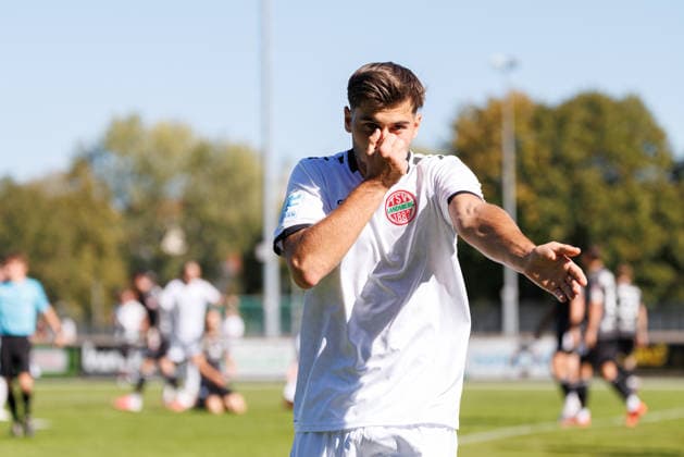 Tiziano Mulas, 30, TSV Landsberg, scored the goal that tied the game at 1–1 in the match between TSV Landsberg and SpVgg Ansbach, soccer, men’s, Bavarian Regional League, 2026–2027, Matchday 11 on September 26, 2026, in Landsberg am Lech, Sportpark, Bavaria, Germany