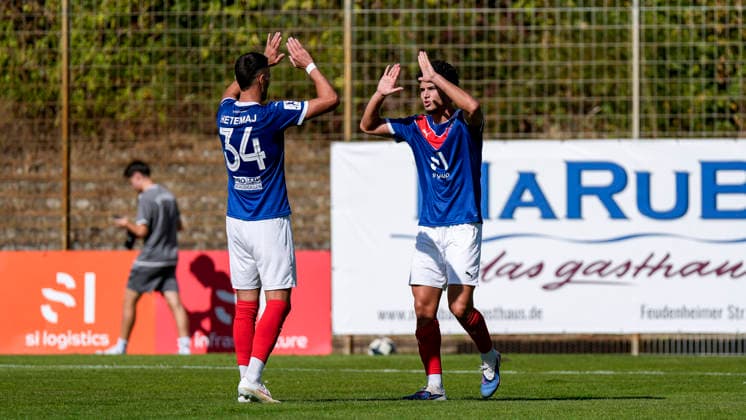 Mehdi Hetemaj (VfR Mannheim), 34, and goal scorer Anas Alaoui (VfR Mannheim), 24, both players from VfR Mannheim, celebrate the 1-0 goal, Celebration, goal celebration, scoring a goal, celebrating the goal, goal, celebration, celebrating the goal, joy, happiness, happy, optimistic, positive, game scene, highlight, action, 09 26 2026, Mannheim, Germany, soccer, Regionalliga Südwest, VfR Mannheim, SG Barockstadt, Fulda, Lehnerz xozx