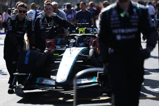 F1 - AZERBAIJAIN GRAND PRIX 2026 63 RUSSELL George (gbr), Mercedes AMG F1 Team W17, action during the 2026 Formula 1 Azerbaijan Grand Prix, 15th round of the 2026 Formula One World Championship, WM, Weltmeisterschaft from September 24 to 26, 2026 on the Baku City Circuit, in Baku, Azerbaijan - BakuAzerbaijan  Copyright: xDPPIx