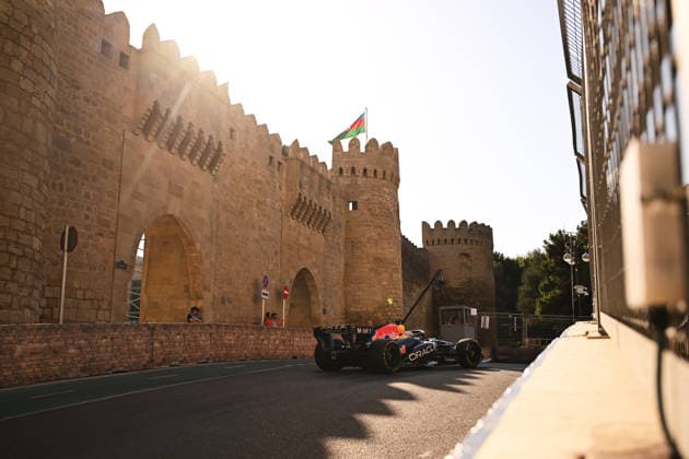 F1 - AZERBAIJAIN GRAND PRIX 2026 12 KIMI ANTONELLI Andrea (ita), Mercedes AMG F1 Team W17, action during the 2026 Formula 1 Azerbaijan Grand Prix, 15th round of the 2026 Formula One World Championship, WM, Weltmeisterschaft from September 24 to 26, 2026 on the Baku City Circuit, in Baku, Azerbaijan - BakuAzerbaijan  Copyright: xDPPIx
