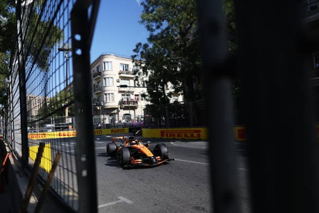 F1 - AZERBAIJAIN GRAND PRIX 2026 81 PIASTRI Oscar (aus), McLaren F1 Team MCL40, action during the 2026 Formula 1 Azerbaijan Grand Prix, 15th round of the 2026 Formula One World Championship, WM, Weltmeisterschaft from September 24 to 26, 2026 on the Baku City Circuit, in Baku, Azerbaijan - BakuAzerbaijan  Copyright: xDPPIx