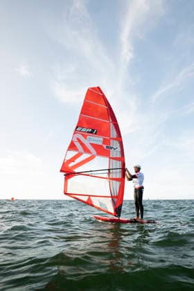 PWA Citroën World Windsurfing Tour Sylt 2026 Day 1 Men’s Slalom Canceled Due to Insufficient Wind Sylt Westerland, September 26, 2026 Nacho Baltasar Summers Men’s Slalom Foil, Spain, ESP 1 PWA Citroën World Windsurfing Tour Sylt 2026 Day 1 Men’s Slalom Canceled Due to Lack of Wind on September 26, 2026, off Brandenburger Beach, motorboat near Sylt, Westerland, Germany Copyright: xBEAUTIFULxSPORTS AndreasxDickx
