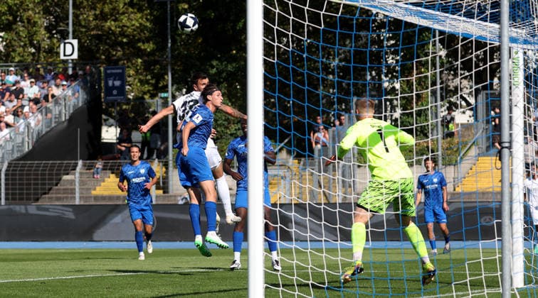 September 26, 2026, Germany, Heilbronn: SGV Heilbronn Freiberg vs. SV Stuttgarter Kickers, goal making the score 1–1; from left: goal scorer Dejan Bozic (Kickers), Paul Polauke (Freiberg)