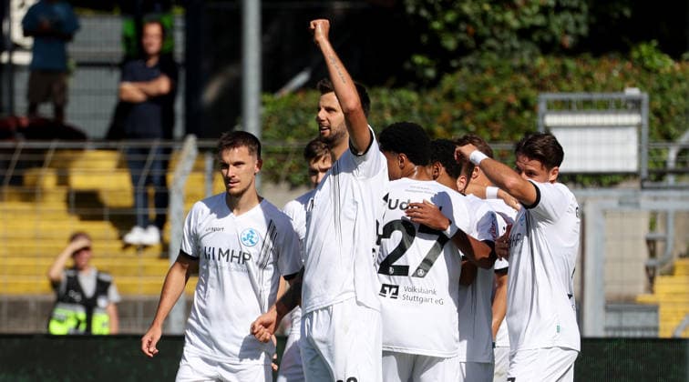 September 26, 2026, Germany, Heilbronn: SGV Heilbronn Freiberg vs. SV Stuttgarter Kickers, celebration of the goal that tied the score at 1-1; from left: Maximilian Zaiser, goal scorer Dejan Bozic (Kickers)