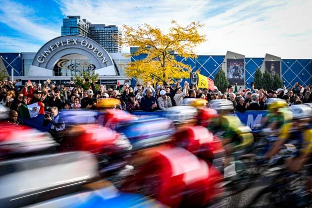 The pack of riders pictured at the start during the elite women Road Race race (180,4 km) at the cycling World Championship, WM, Weltmeisterschaft in Montreal, Canada, Saturday 26 September 2026. The UCI road world championships are taking place from 20 to 27 September, in Montreal, Canada. JASPERxJACOBS  x187881553x