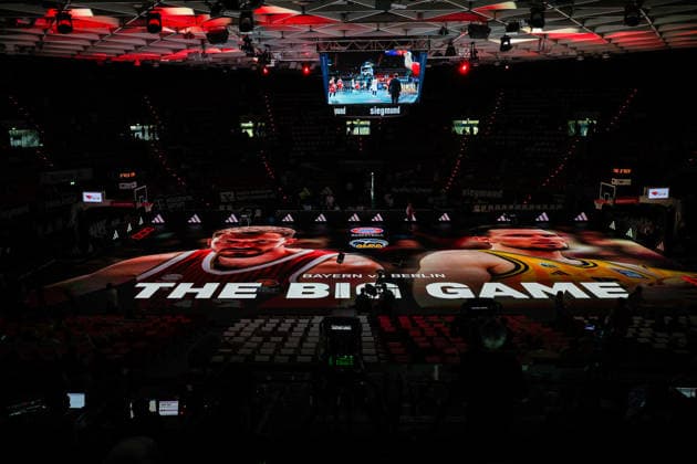 The Big Game graphic featuring Andreas Obst (FC Bayern Basketball, No. 13) and Martin Hermannsson (Alba Berlin, No. 15) on the LED floor at BMW Park, GER; FC Bayern Basketball vs. Alba Berlin, basketball, easycredit Basketball Bundesliga, Matchday 23, 2026–2027 season, September 26, 2026, GER, FC Bayern Basketball vs. Alba Berlin, Basketball, easycredit Basketball Bundesliga, Matchday 23, 2026–2027 season, September 26, 2026, Munich Copyright: xEibner-Pressefoto JennixMaulx EP_JML