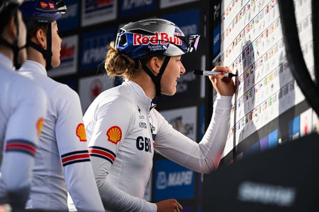 2026 UCI Road World Championships Picture by Zac Williams SWpix.com - 26 09 2026 - Cycling - 2026 UCI Road World Championships - MontrÃ al, Canada - Women Elite Road Race - Zoe Backstedt (Great Britain) Copyright: x xSWpix.comx(t axPhotographyxHubxLtd)xZacxWilliams SWpix.comx SWP-3521-3946