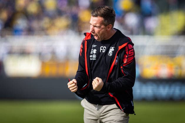 Leipzig, 260926, Soccer: Northeast Regional League—Lok Leipzig vs. FC Rot-Weiß Erfurt (pictured): Coach Fabian Gerber, Erfurt