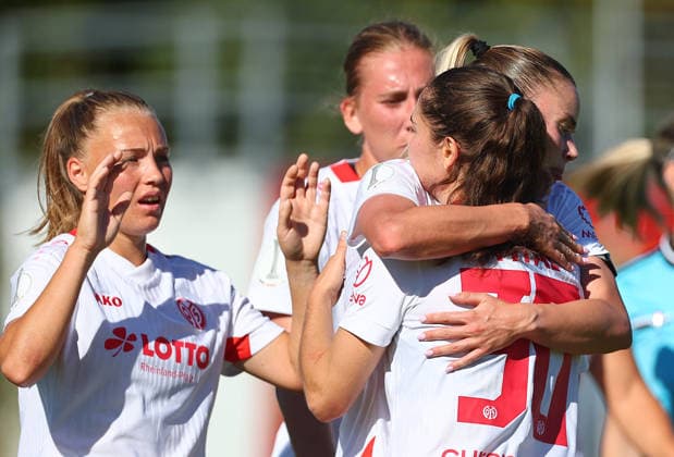 Football Women german DFB Pokal Cup 2026 - 2027 Fc Ingolstadt-FSV Mainz Jackson Sabina of Mainz celebrates after scoring 1-3 during the Women German DFB Pokal Cup 2026 - 2027 football match between Fc Ingolstadt and 1.FSV Mainz 05 at ESV Stadium in Ingolstadt , Bayern , Germany . September 26th , 2026 Photo by Davide Elias Copyright: xDavidexEliasx