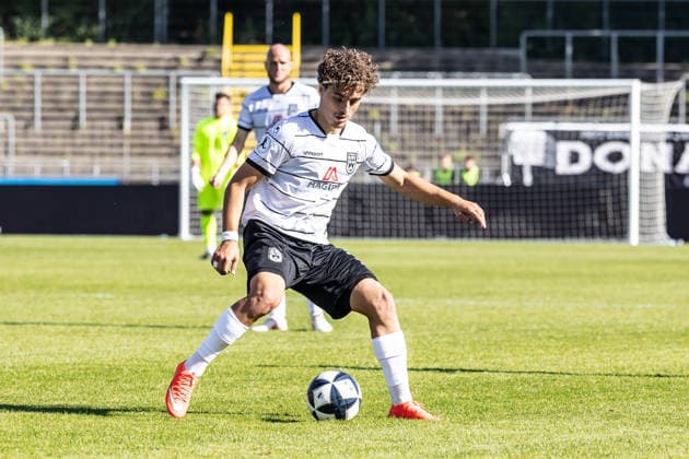 SSV Ulm 1846 Soccer vs. SV Eintracht Trier, Soccer, Regionalliga Southwest, Matchday 9, Donaustadion Ulm, September 26, 2026; Leander Nicolas Popp, SSV Ulm 1846 Soccer; 33 SSV Ulm 1846 Soccer vs. SV Eintracht Trier, Soccer, Regionalliga Southwest, Matchday 9, Donaustadion, Ulm, September 26, 2026; Photo by Lucca Fundel; Ulm, Donaustadion, Baden-Württemberg, Germany