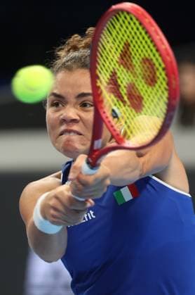 Jasmine Paolini pictured in action during the tennis match between Svitolina and Paolini, in the the tie between Ukraine and Italy in the Semi Finals of the Billie King Cup tournament, on Saturday 26 September 2026 in Shenzhen, China. VIRGINIExLEFOUR  x187881318x