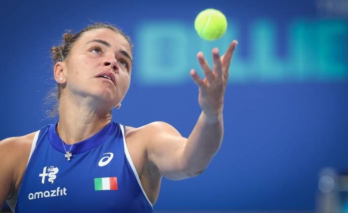 Jasmine Paolini pictured in action during the tennis match between Svitolina and Paolini, in the the tie between Ukraine and Italy in the Semi Finals of the Billie King Cup tournament, on Saturday 26 September 2026 in Shenzhen, China. VIRGINIExLEFOUR  x187881279x