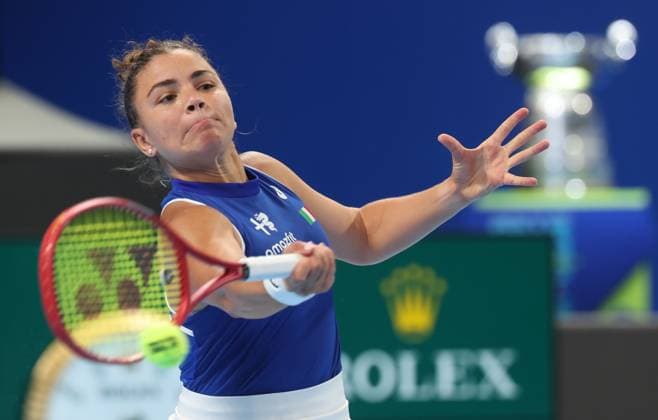 Jasmine Paolini pictured in action during the tennis match between Svitolina and Paolini, in the the tie between Ukraine and Italy in the Semi Finals of the Billie King Cup tournament, on Saturday 26 September 2026 in Shenzhen, China. VIRGINIExLEFOUR  x187881310x