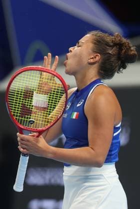 Jasmine Paolini reacts during the tennis match between Svitolina and Paolini, in the the tie between Ukraine and Italy in the Semi Finals of the Billie King Cup tournament, on Saturday 26 September 2026 in Shenzhen, China. VIRGINIExLEFOUR  x187881321x