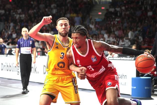 Bayern s No. 3 MarJon BEAUCHAMP blocks Berlin s No. 3 FORD Basketball Bayern Berlin Bundesliga, FC Bayern Basketball Alba Berlin, Matchday 2, 2026–2027 Season, September 26, 2026, in Munich, BMW PARK, Germany Source Copyright Credit Oryk HAIST xBASKETBALL-BAYERN-BERLINx