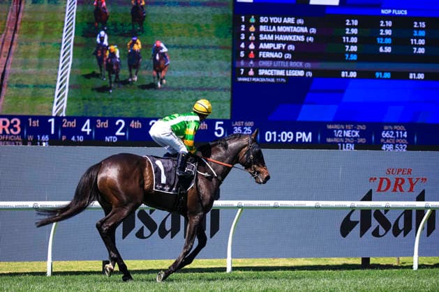 26th September 2026; Rosehill Gardens Racecourse, Sydney, Australia; Yulong Golden Rose Day Horse Racing; Asahi Super Dry Colin Stephen Quality, So You Are, trained by Bjorn Baker, Jockey Rachel King looks at a replay of the race as she canters to the winners circle KevinxManning
