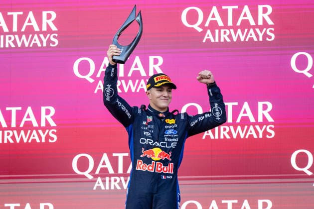September 26, 2026, AZE, Motorsports, FIA Formula 1 World Championship, 2026 Season, Baku City Circuit, Azerbaijan Grand Prix: Isack Hadjar of Oracle Red Bull Racing, France, celebrates his third-place finish on the podium at the awards ceremony in Baku, Baku City Circuit, Azerbaijan Copyright: xNordphoto Memmlerx